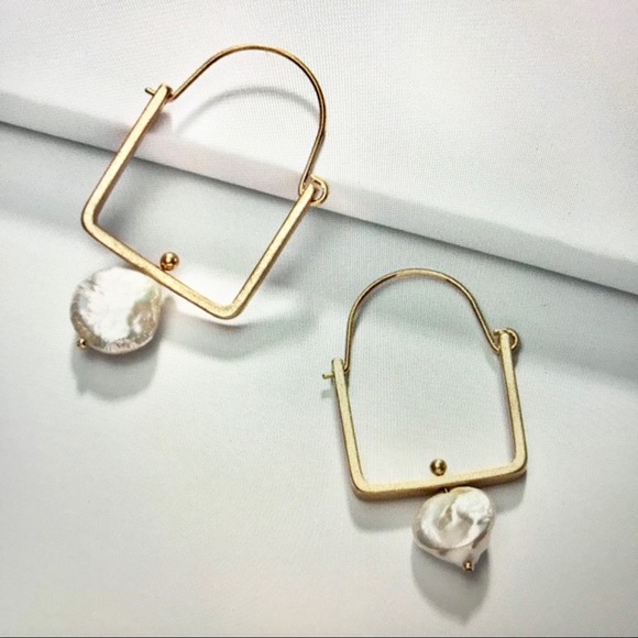 Anthro Natural Pearl Drop Earrings